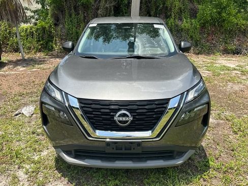 Used 2023 Nissan Rogue S FWD image 2