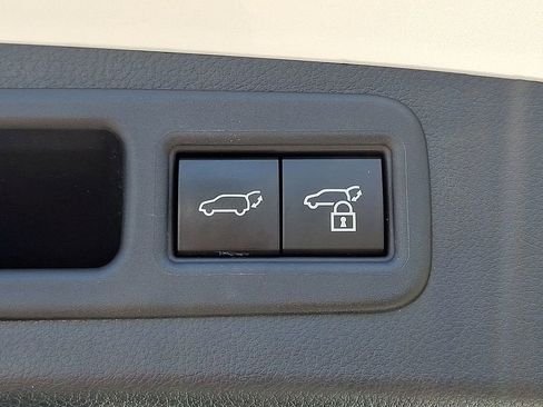 Used 2023 Lexus RX 350 Premium w/ Accessory Package AWD/4WD image 29