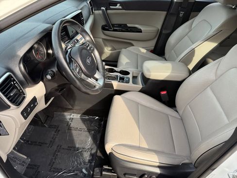 Used 2022 Kia Sportage EX w/ EX Technology Package image 10