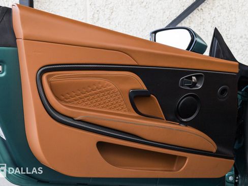 Used 2023 Aston Martin DBS Superleggera Volante RWD image 23