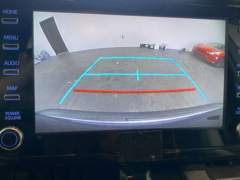 Used 2020 Toyota Corolla LE image 13