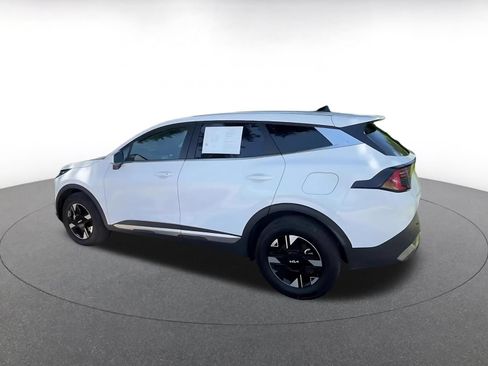 Used 2026 Kia Sportage LX AWD/4WD image 8