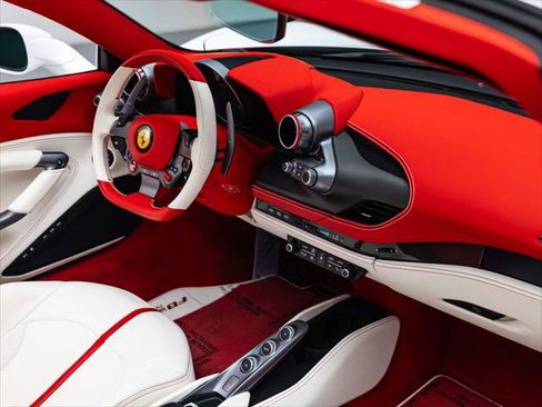 Used 2022 Ferrari F8 Tributo RWD image 45
