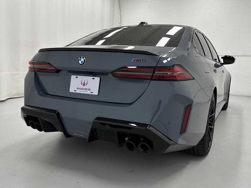 Used 2025 BMW M5 w/ Carbon Package image 6