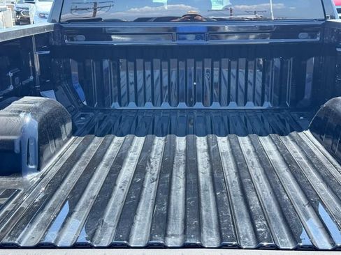 Used 2025 Chevrolet Silverado 1500 LT AWD/4WD image 10