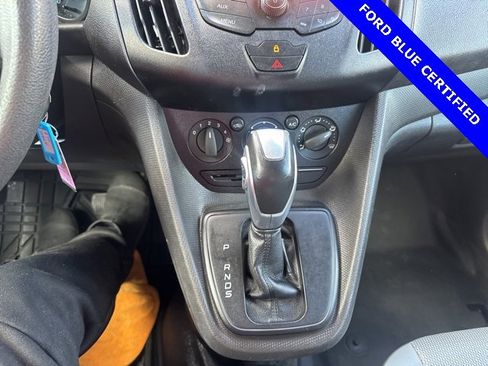 Certified 2017 Ford Transit Connect XL image 18