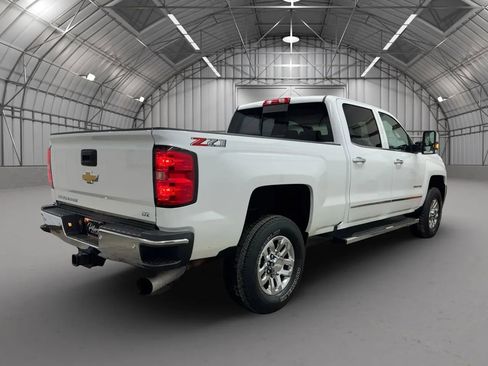 Used 2019 Chevrolet Silverado 2500 LTZ w/ Duramax Plus Package AWD/4WD image 7