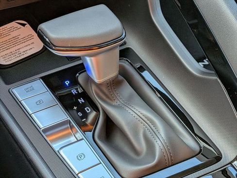 New 2026 Hyundai Elantra Limited FWD image 17