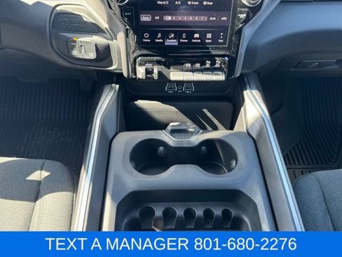 New 2026 RAM 2500 Big Horn AWD/4WD image 24