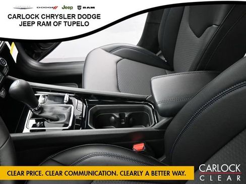 New 2026 Jeep Compass Latitude image 17