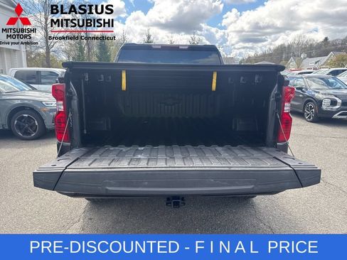 Used 2024 Chevrolet Silverado 1500 Custom Trail Boss w/ LPO, Dark Essentials Package AWD/4WD image 8