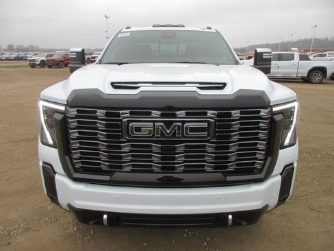 New 2026 GMC Sierra 2500 Denali Ultimate image 12