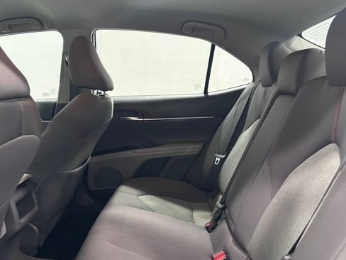 Used 2018 Toyota Camry LE FWD image 23