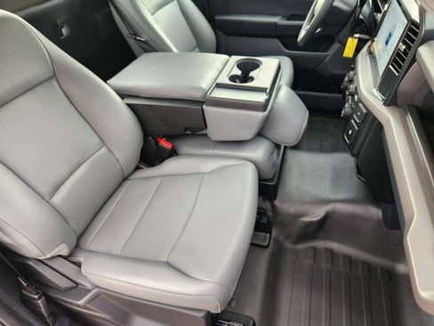 Used 2025 Ford F150 XL RWD image 14