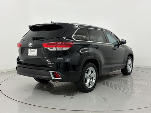 Used 2019 Toyota Highlander Limited FWD image 9