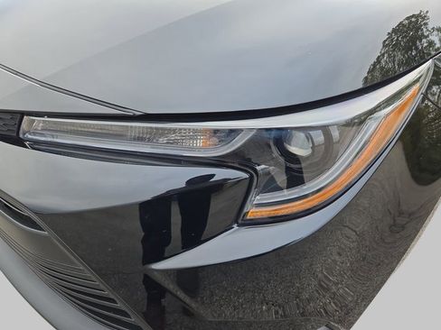 Used 2024 Toyota Corolla LE image 31