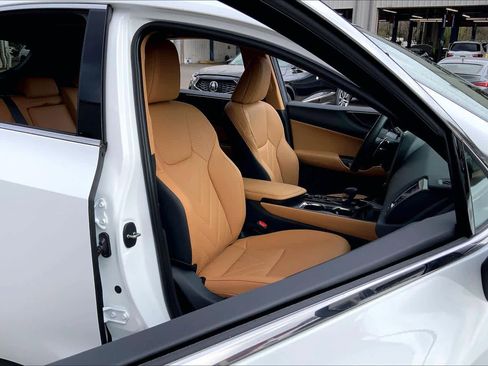 Used 2026 Lexus NX 350 Luxury w/ Accessory Package (2T) image 9