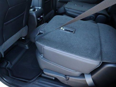 New 2026 GMC Acadia Elevation image 17