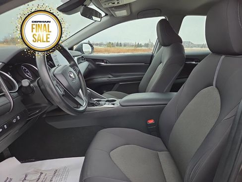 Used 2022 Toyota Camry LE image 17