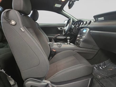 Used 2019 Ford Mustang Coupe RWD image 33