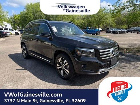 Used 2025 Mercedes-Benz GLB 250 image 1