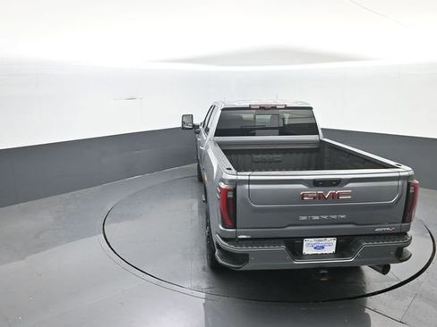 Used 2025 GMC Sierra 2500 AT4 w/ AT4 Premium Plus Package AWD/4WD image 30