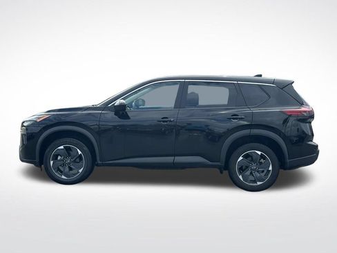 Used 2024 Nissan Rogue SV AWD/4WD image 3