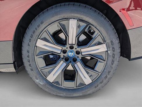 Certified 2024 BMW iX xDrive50 w/ Sport Package AWD/4WD image 19