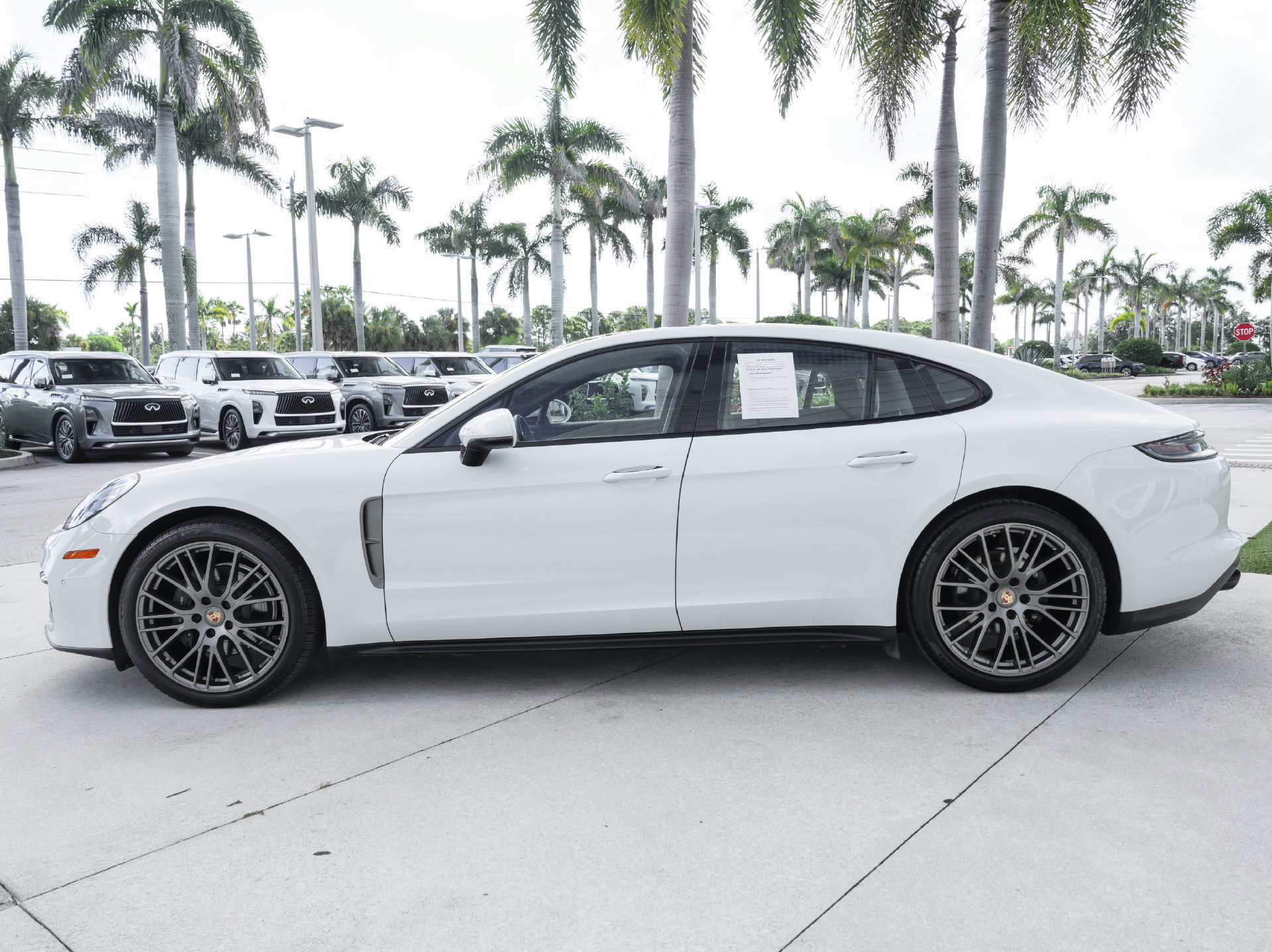 Used 2023 Porsche Panamera Platinum Edition RWD image 7