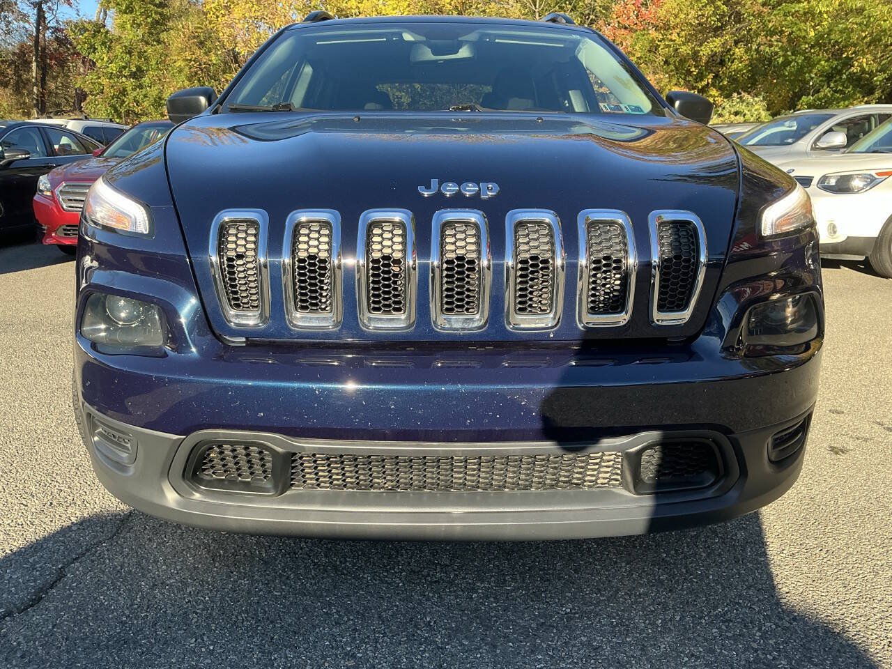 Used 2016 Jeep Cherokee Sport AWD/4WD image 3