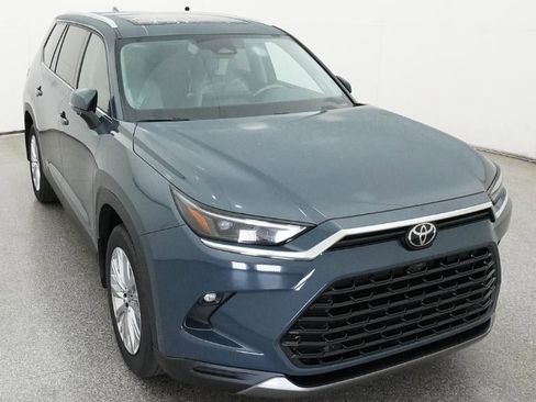 New 2026 Toyota Grand Highlander Platinum AWD/4WD image 14