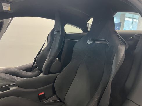 Used 2024 McLaren Artura image 21