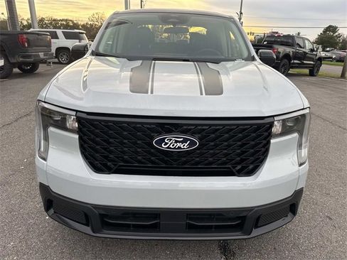 New 2026 Ford Maverick Lariat w/ Black Appearance Package image 2