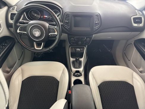 Used 2020 Jeep Compass Latitude image 22