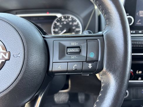 Certified 2023 Nissan Rogue SV w/ SV Premium B Package FWD image 31