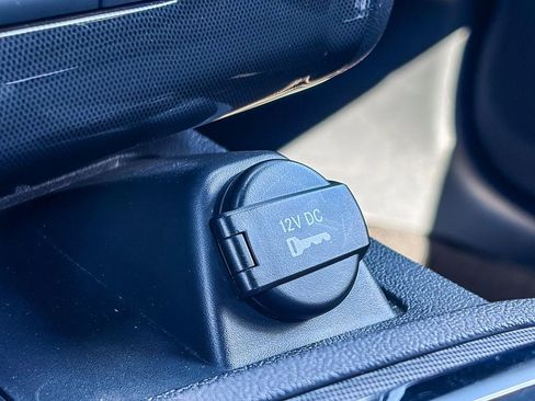 Used 2010 Dodge Challenger R/T w/ Sound Group image 31