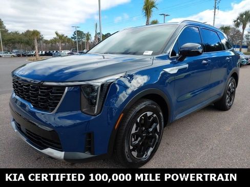 Certified 2024 Kia Sorento S image 2