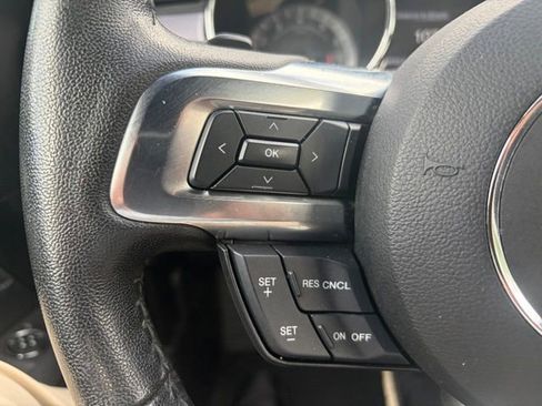 Used 2017 Ford Mustang GT w/ Black Accent Package RWD image 33