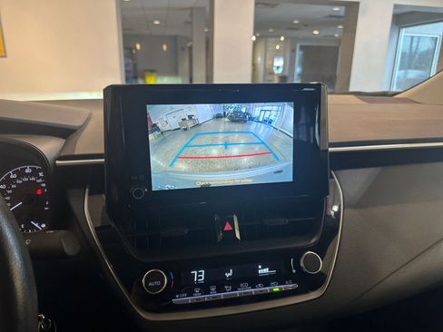Used 2025 Toyota Corolla LE image 17