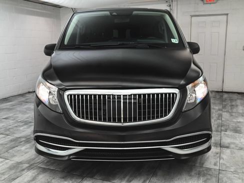 Used 2023 Mercedes-Benz Metris Passenger image 2