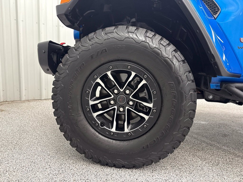 Used 2025 Jeep Wrangler Unlimited Rubicon AWD/4WD image 10