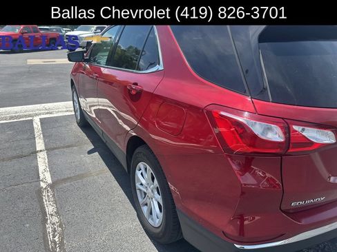 Used 2018 Chevrolet Equinox LT FWD image 4