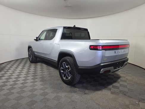 Used 2023 Rivian R1T Launch Edition image 3