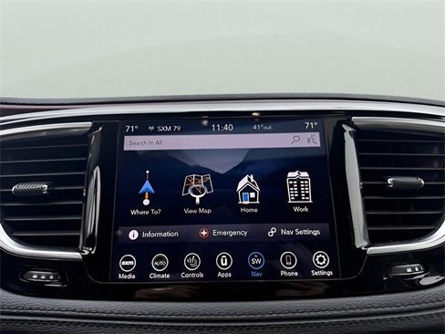 Used 2020 Chrysler Pacifica Limited image 24