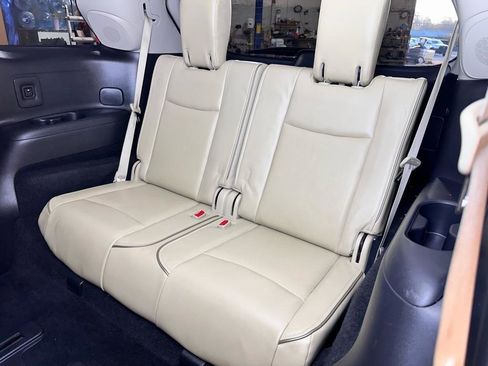 Used 2017 INFINITI QX60 Base AWD w/ Premium Plus Package image 29