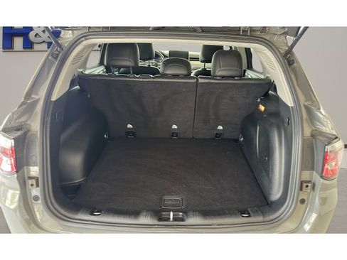 Used 2022 Jeep Compass Limited w/ Sun and Sound Group AWD/4WD image 18