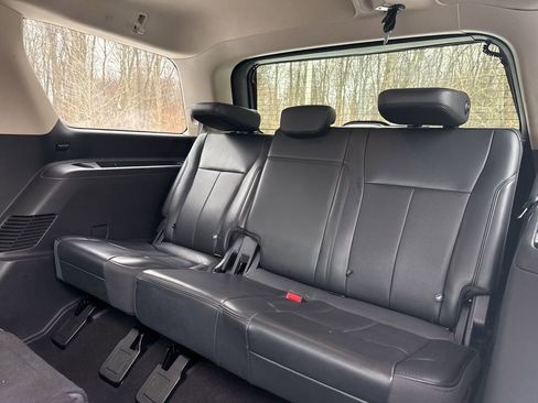 Used 2024 Ford Expedition XLT image 34