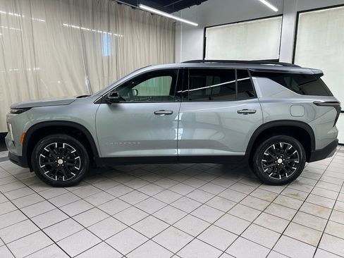 Certified 2025 Chevrolet Traverse LT w/ Sun and Wheel Package image 10