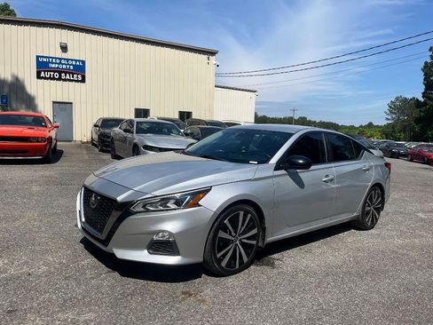 Used 2020 Nissan Altima 2.5 SR FWD image 1