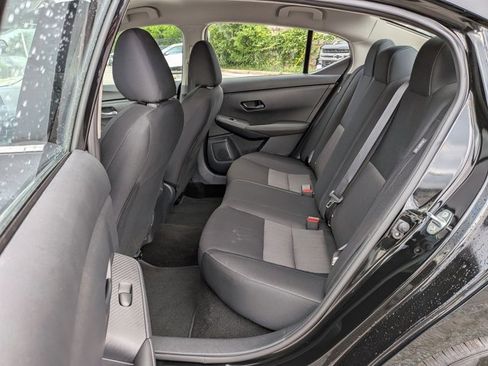 Used 2025 Nissan Sentra SV image 19